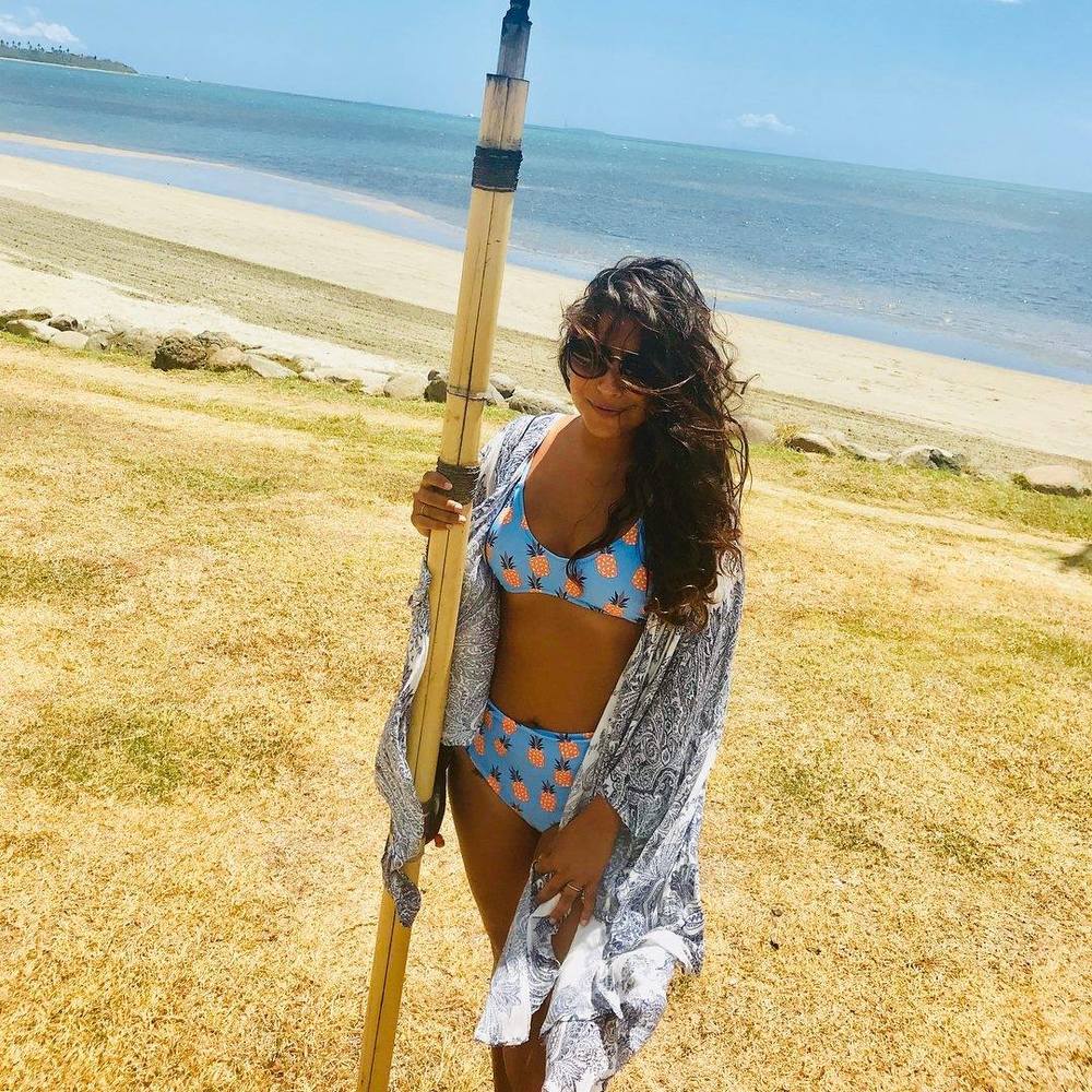 Meet your Posher, Paria